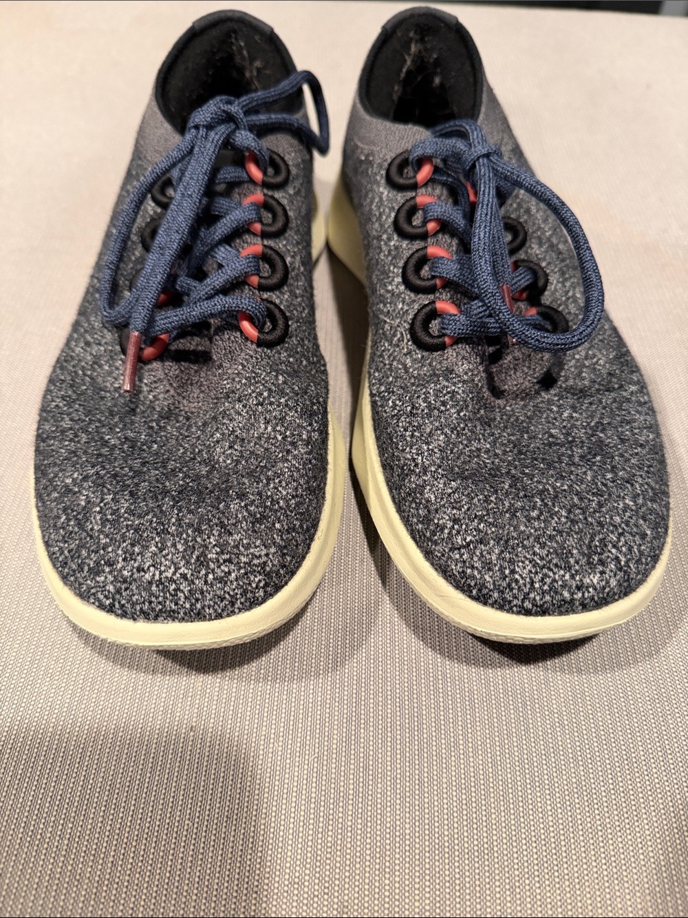 Allbirds wool sneakers navy, barely worn, women’s 8.5